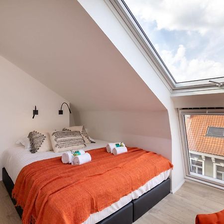 Duplex-Apartment With Terrace On Top Location In Gent Bagian luar foto