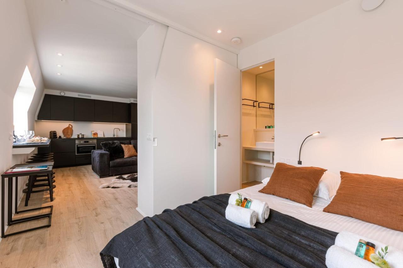Duplex-Apartment With Terrace On Top Location In Gent Bagian luar foto